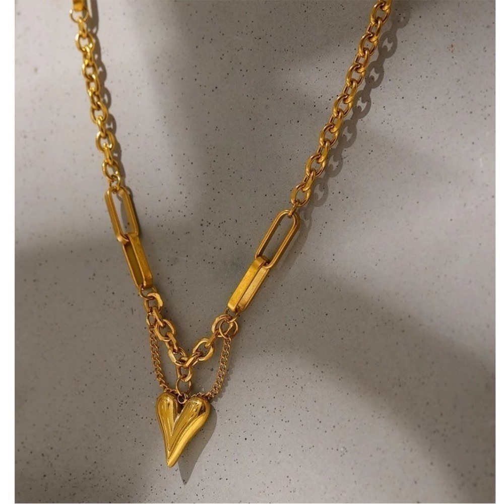 New 18k gold plated heart link chain necklace